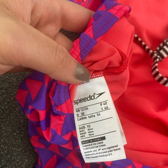 Speedo swimsuit - Picture 2 of 2